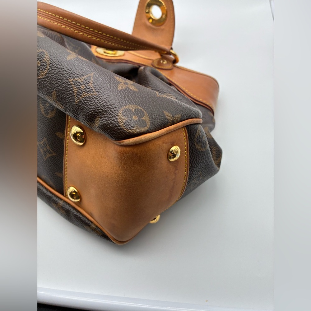 Louis Vuitton monogram boetie mm hand bag with LV dust bag and COA - Picture 12 of 17